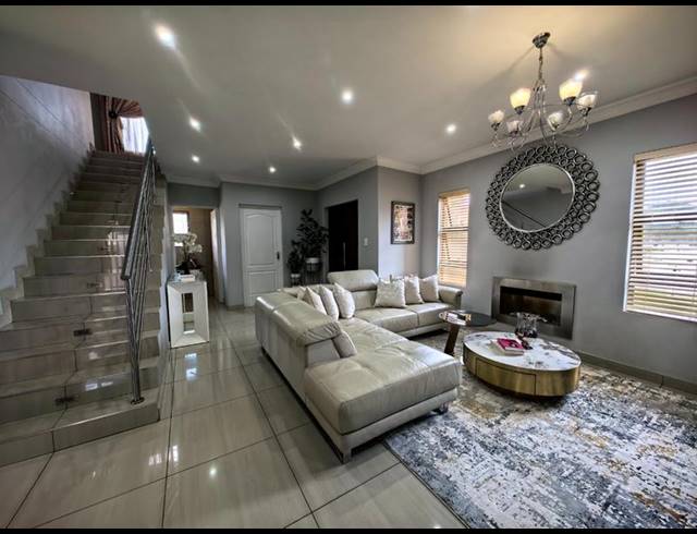 3 BEDROOM HOUSE FOR SALE IN MONTANA PARK